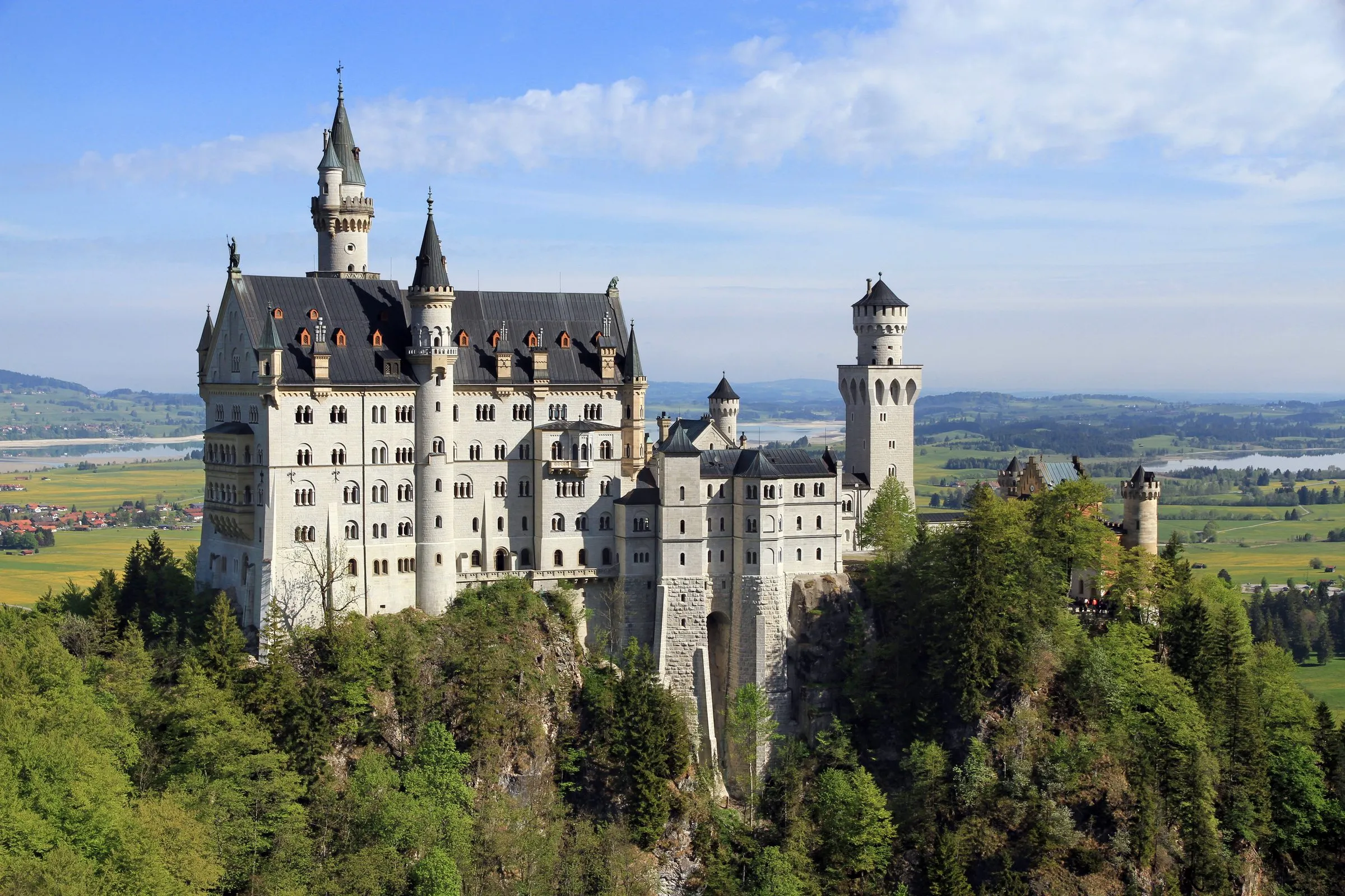 Zamek Neuschwanstein w Bawarii